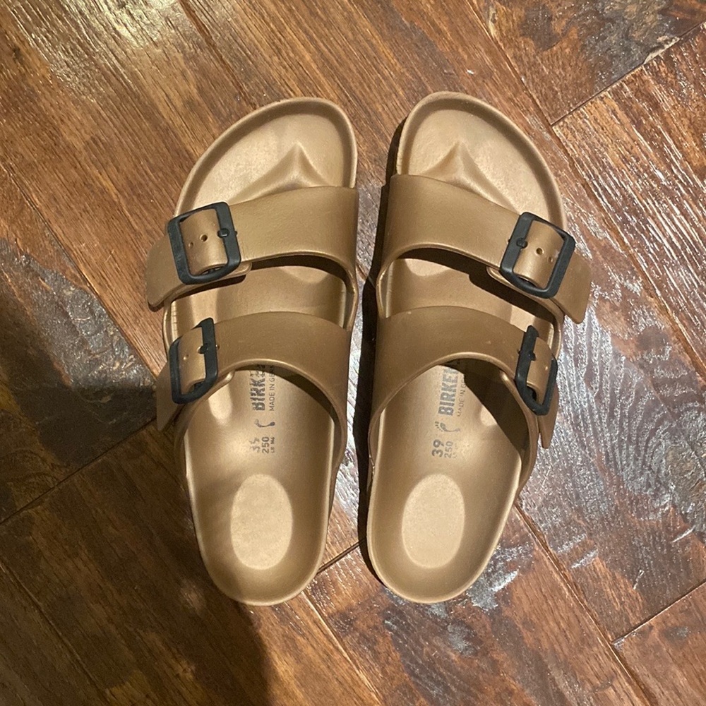 Birkenstock Women's Sandals - Brown with Black Buckles